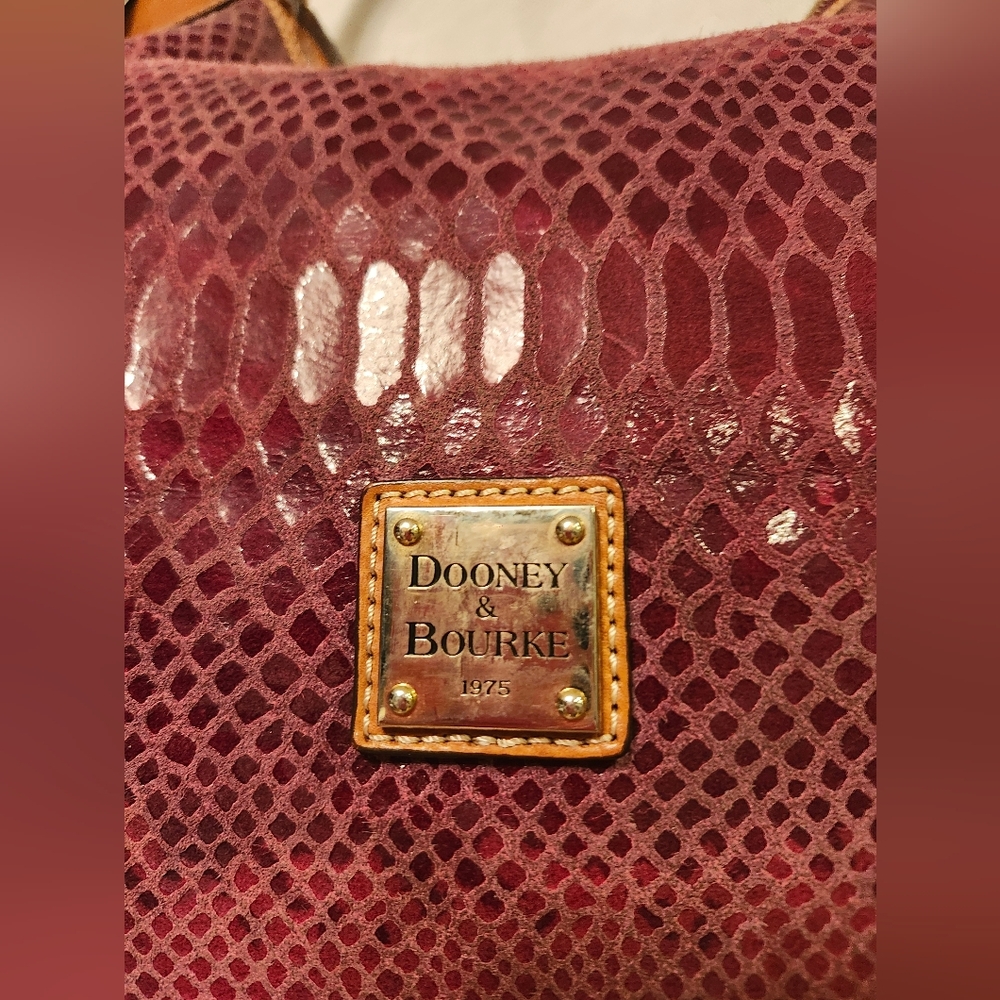 Dooney And Bourke Bordeaux, Snakeskin Embossed Leather Hobo Bag-  GUC 14×13 - Picture 10 of 16